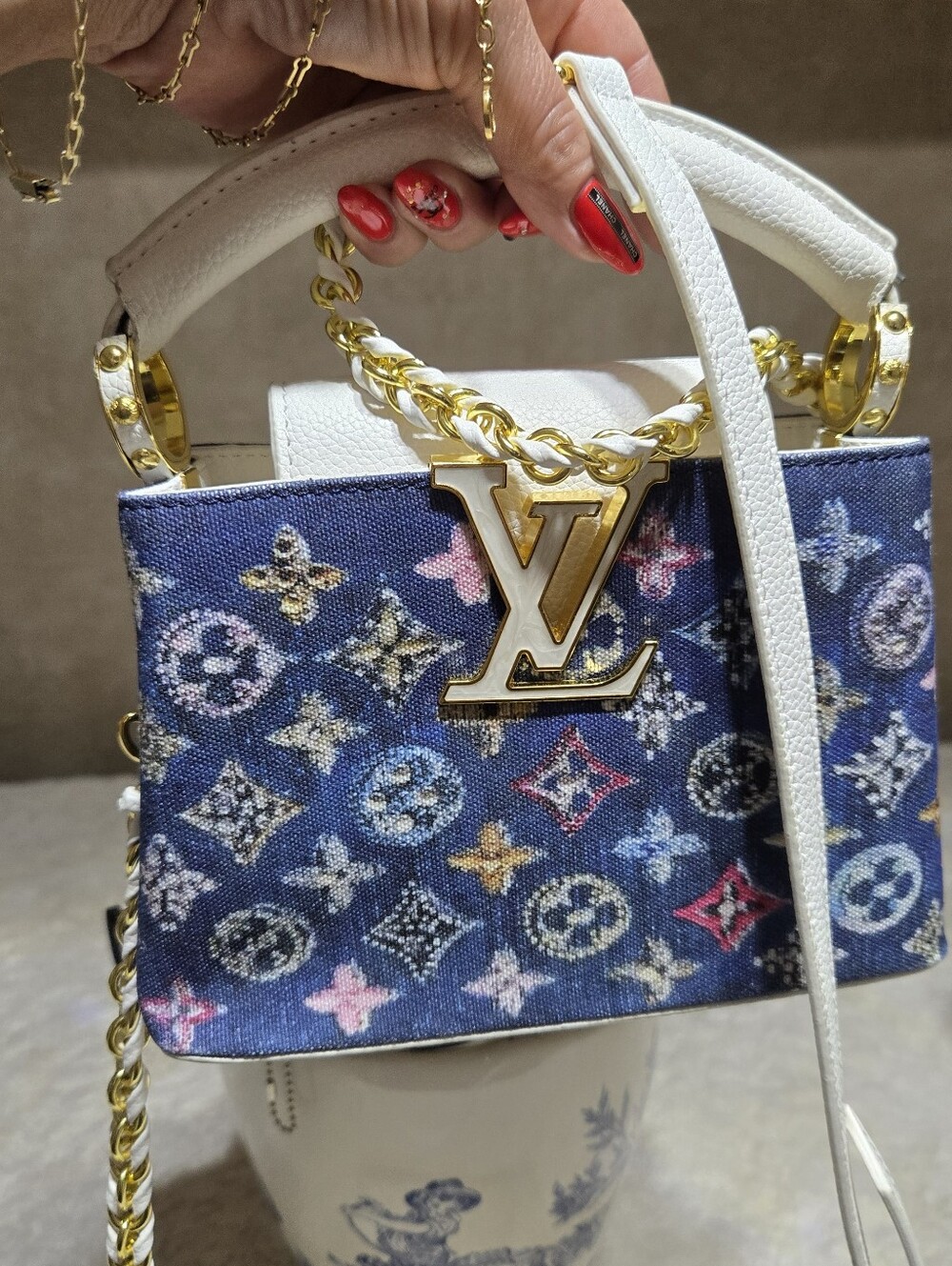 Shoulder Bag in Blue & White